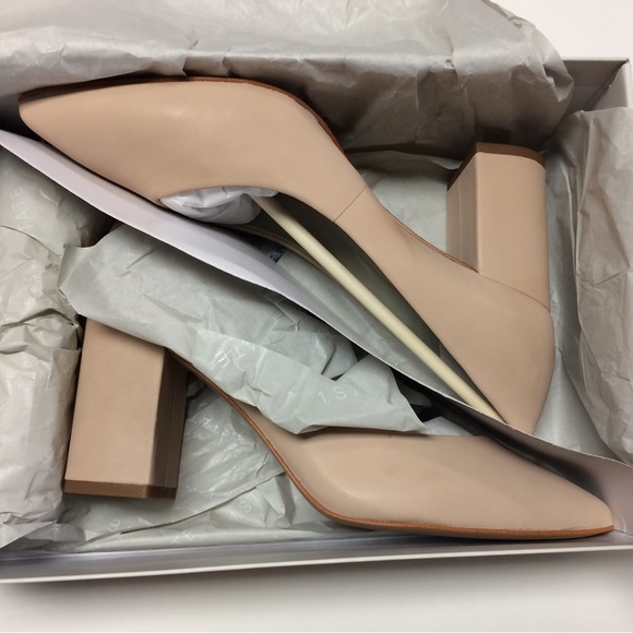 New LEATHER Heels - Picture 9 of 10